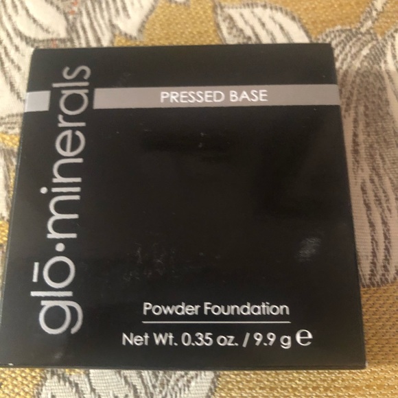 NIB Pressed Base Mineral Powder Foundation make-up. Many Shades Available - Picture 5 of 14